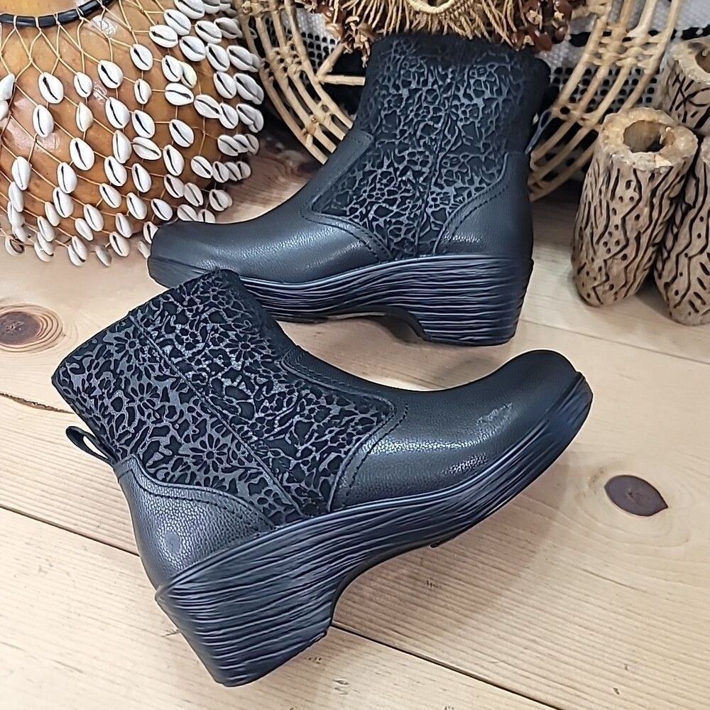Alegria Scarlett Women's 6-6.5/36 Leather Wedge Tooled Ankle Boots Black Lined